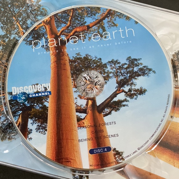 Discovery Channel Planet Earth - 5 DVD Collectors Edition - Picture 7 of 12